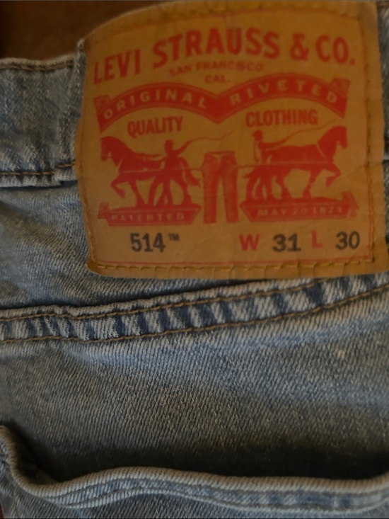 Levi's Other - Levi's Slim Straight Jeans in Light Blue Denim. 31x30. Preowned.